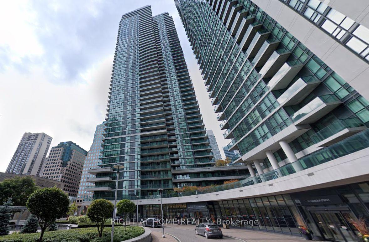 33-bay-street-toronto-ontario-c12425236