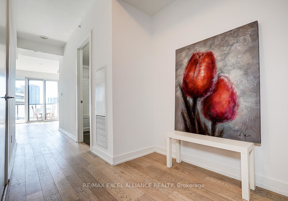 20-bruyeres-mews-toronto-ontario-c12425237