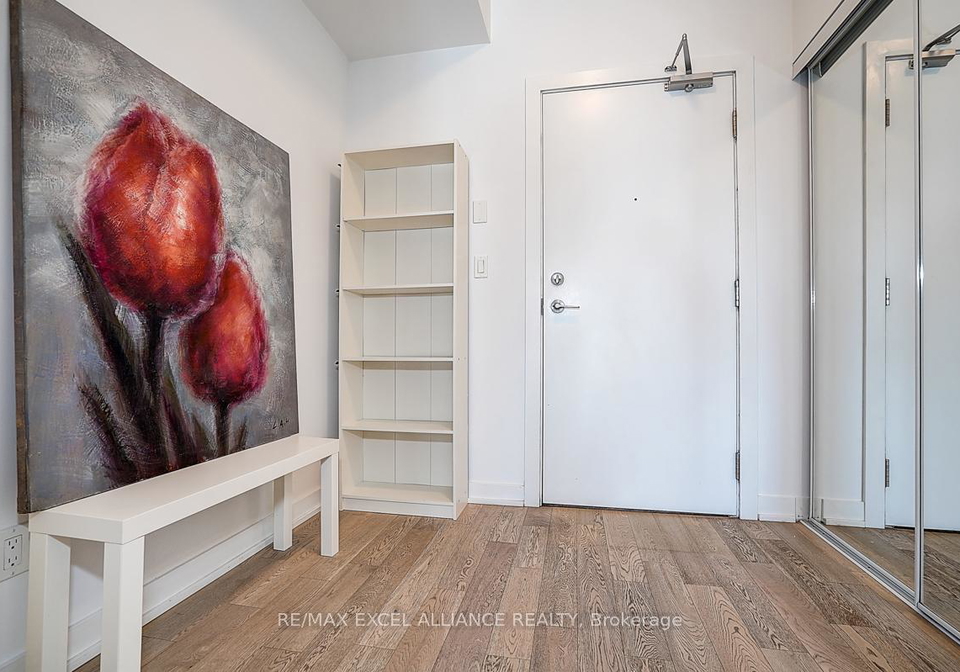 20-bruyeres-mews-toronto-ontario-c12425237