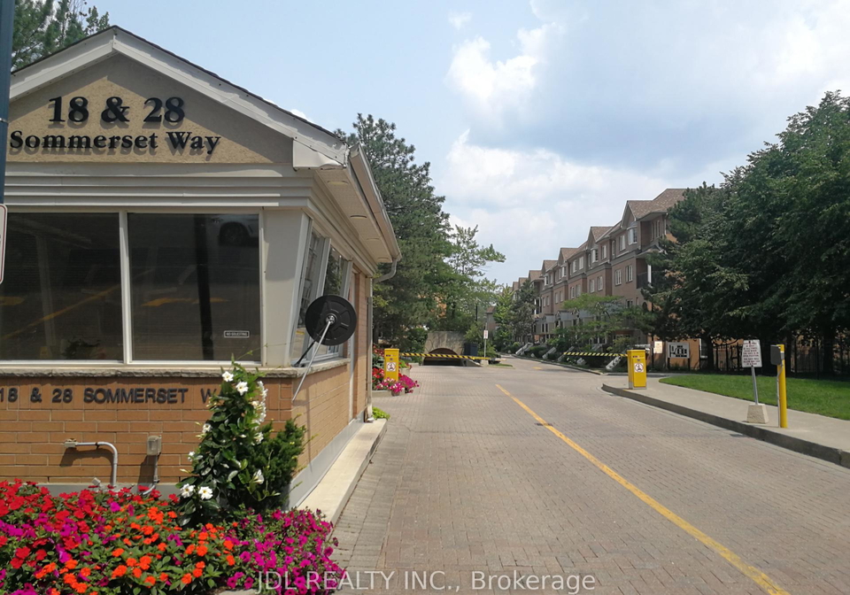 18-sommerset-way-north-york-ontario-c12425244