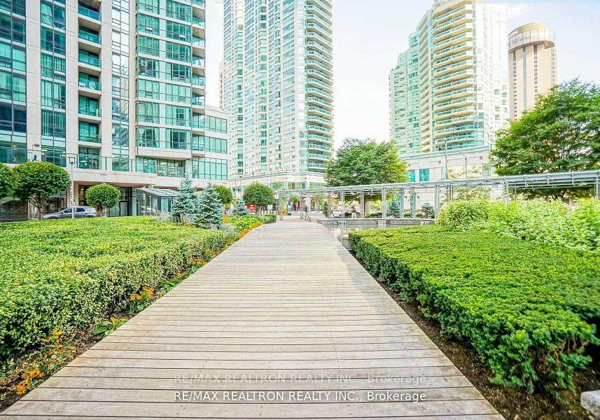 18-harbour-street-toronto-ontario-c12425328