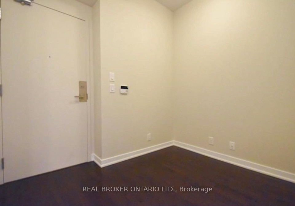 14-york-street-toronto-ontario-c12425340