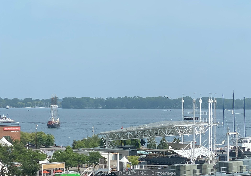 270-queens-quay-w-toronto-ontario-c12425365