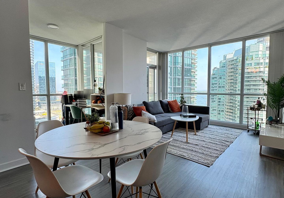 18-harbour-street-toronto-ontario-c12425663