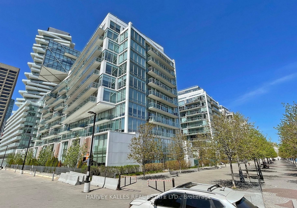29-queens-quay-e-toronto-ontario-c12425747