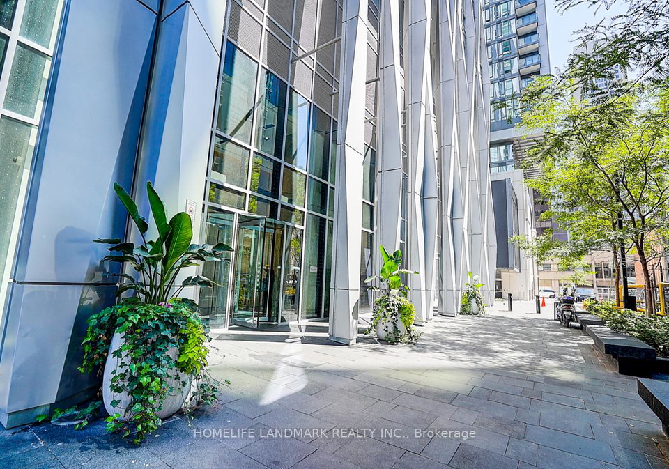 1-yorkville-avenue-toronto-ontario-c12425906