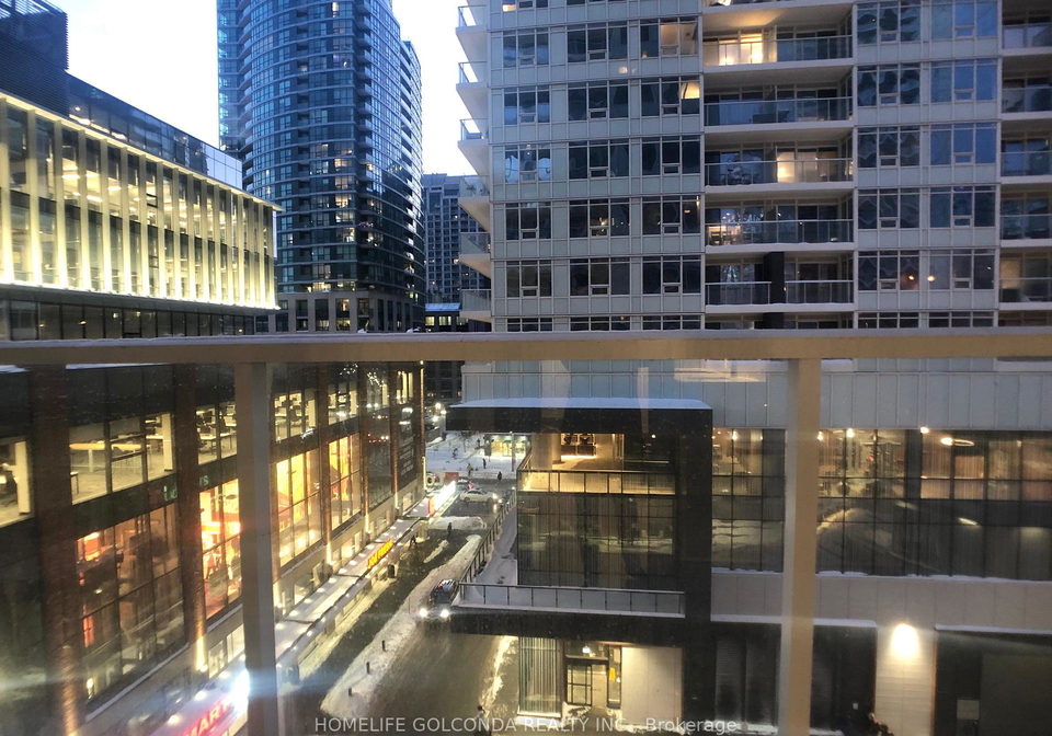 17-bathurst-street-toronto-ontario-c12425970