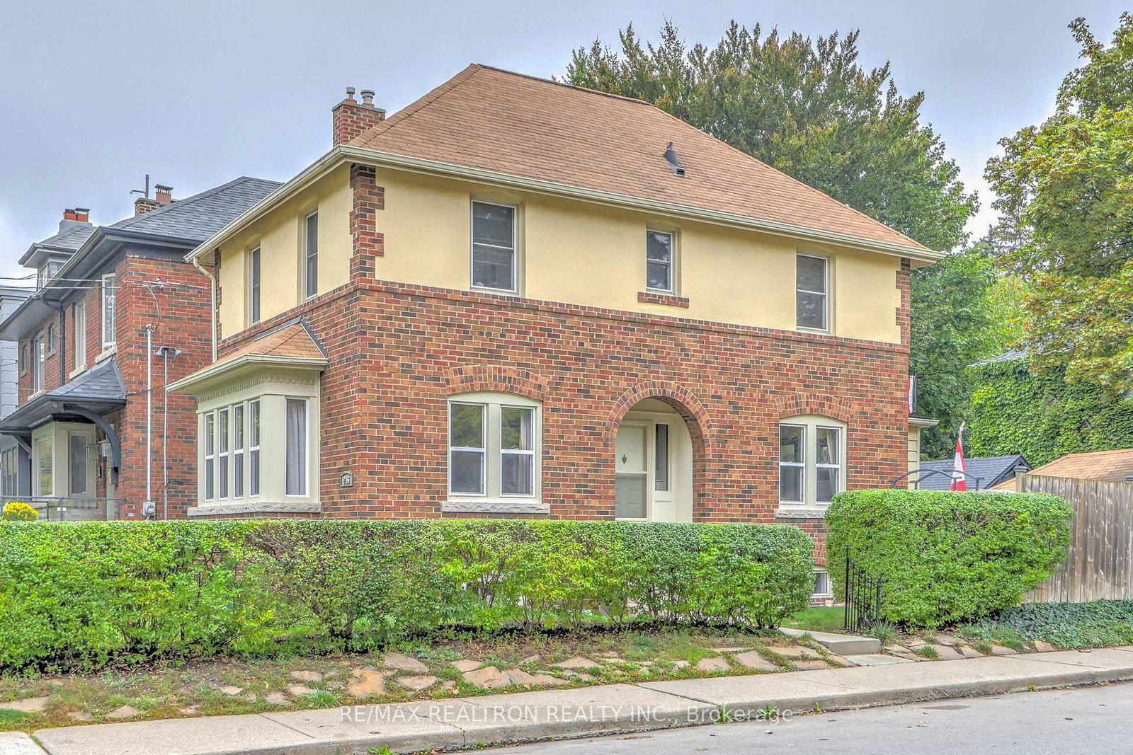 246-st-germain-avenue-toronto-ontario-c12426017