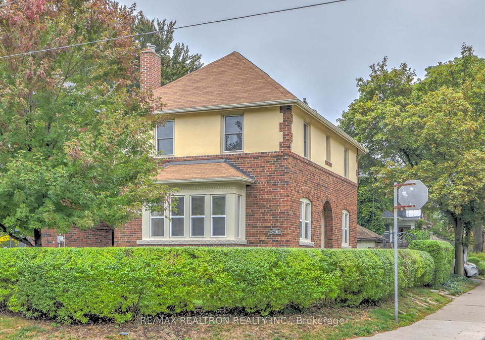 246-st-germain-avenue-toronto-ontario-c12426017