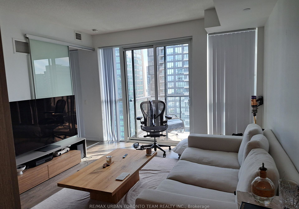 87-peter-street-toronto-ontario-c12426297