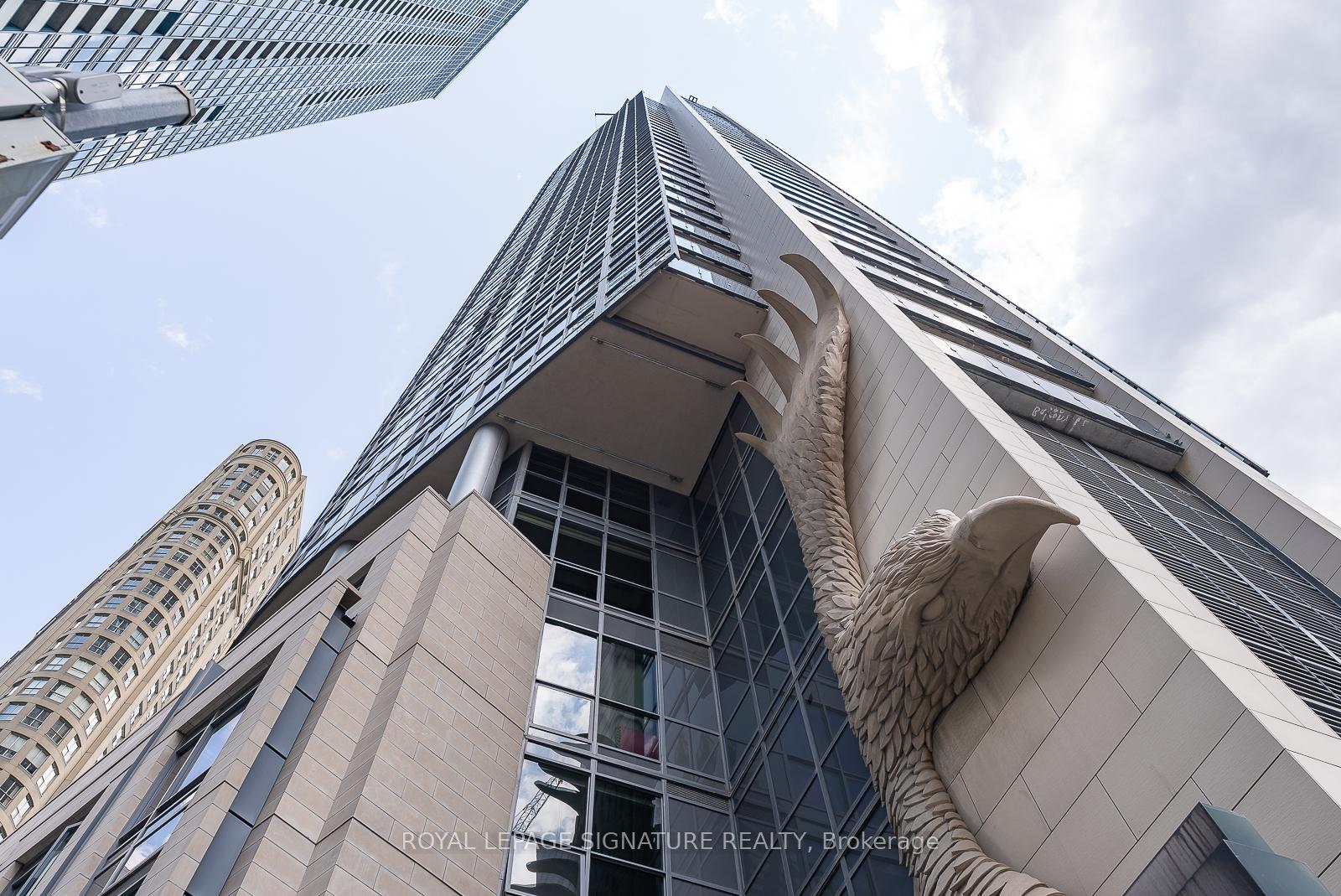1-the-esplanade-toronto-ontario-c12426349