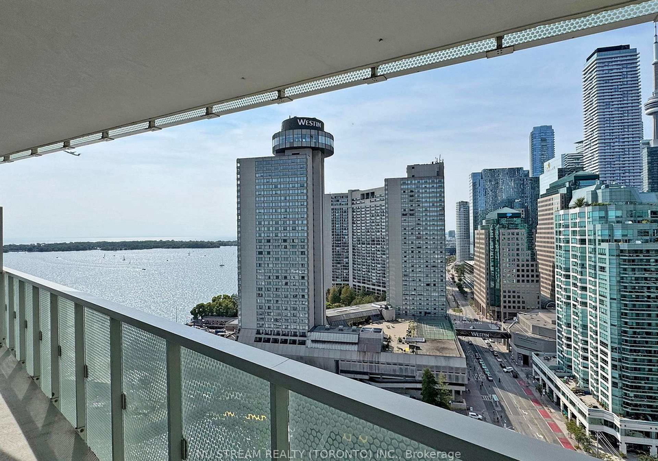 15-queens-quay-e-toronto-ontario-c12426393