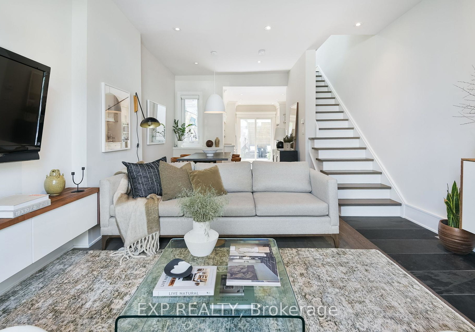 27-belmont-street-toronto-ontario-c12426490