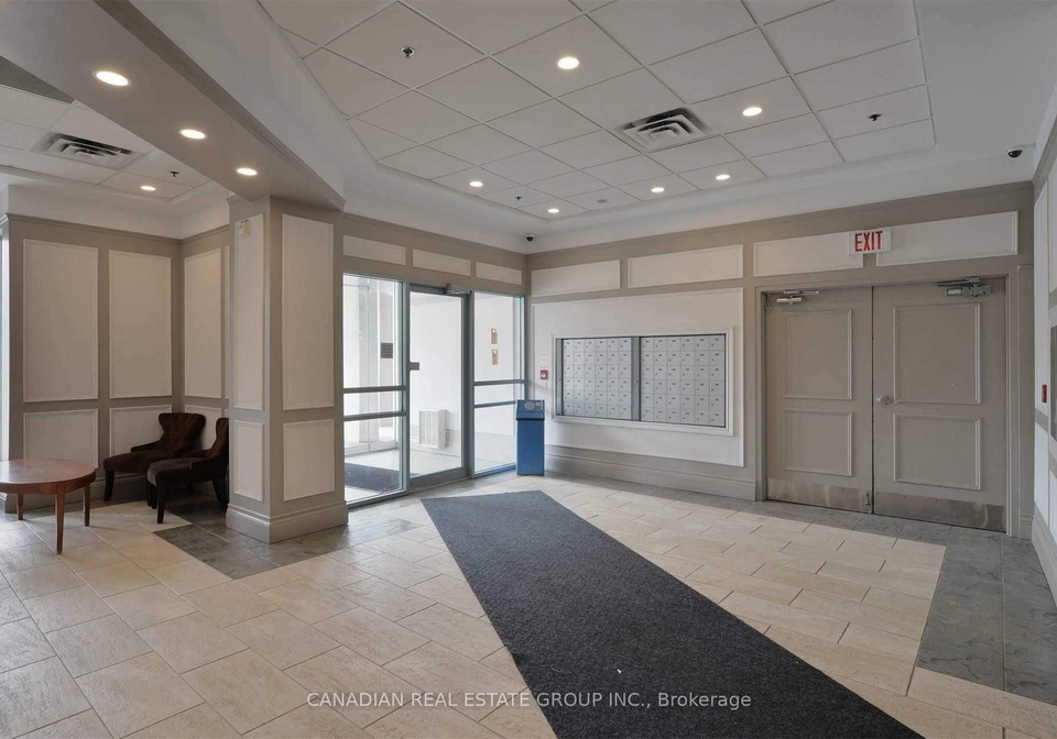 906-sheppard-avenue-w-toronto-ontario-c12426601