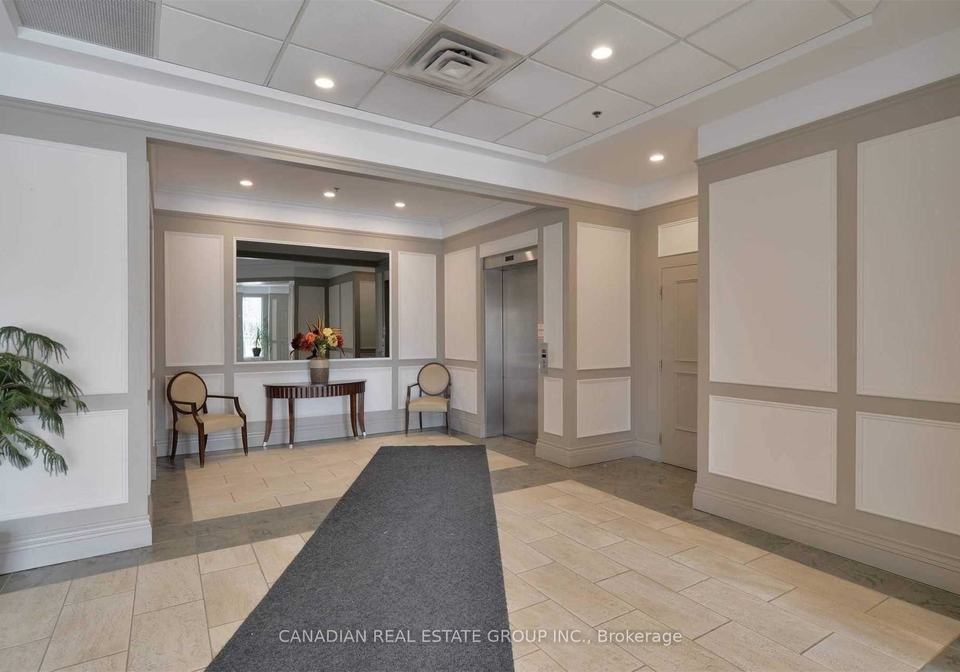 906-sheppard-avenue-w-toronto-ontario-c12426601