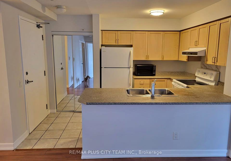 155-beecroft-road-toronto-ontario-c12426728