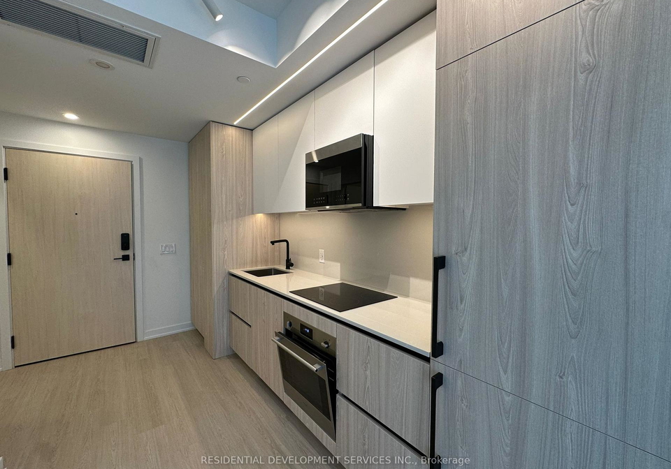 699-sheppard-avenue-e-north-york-ontario-c12426829