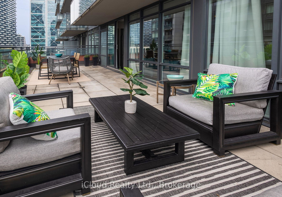 4k-spadina-avenue-toronto-ontario-c12426835