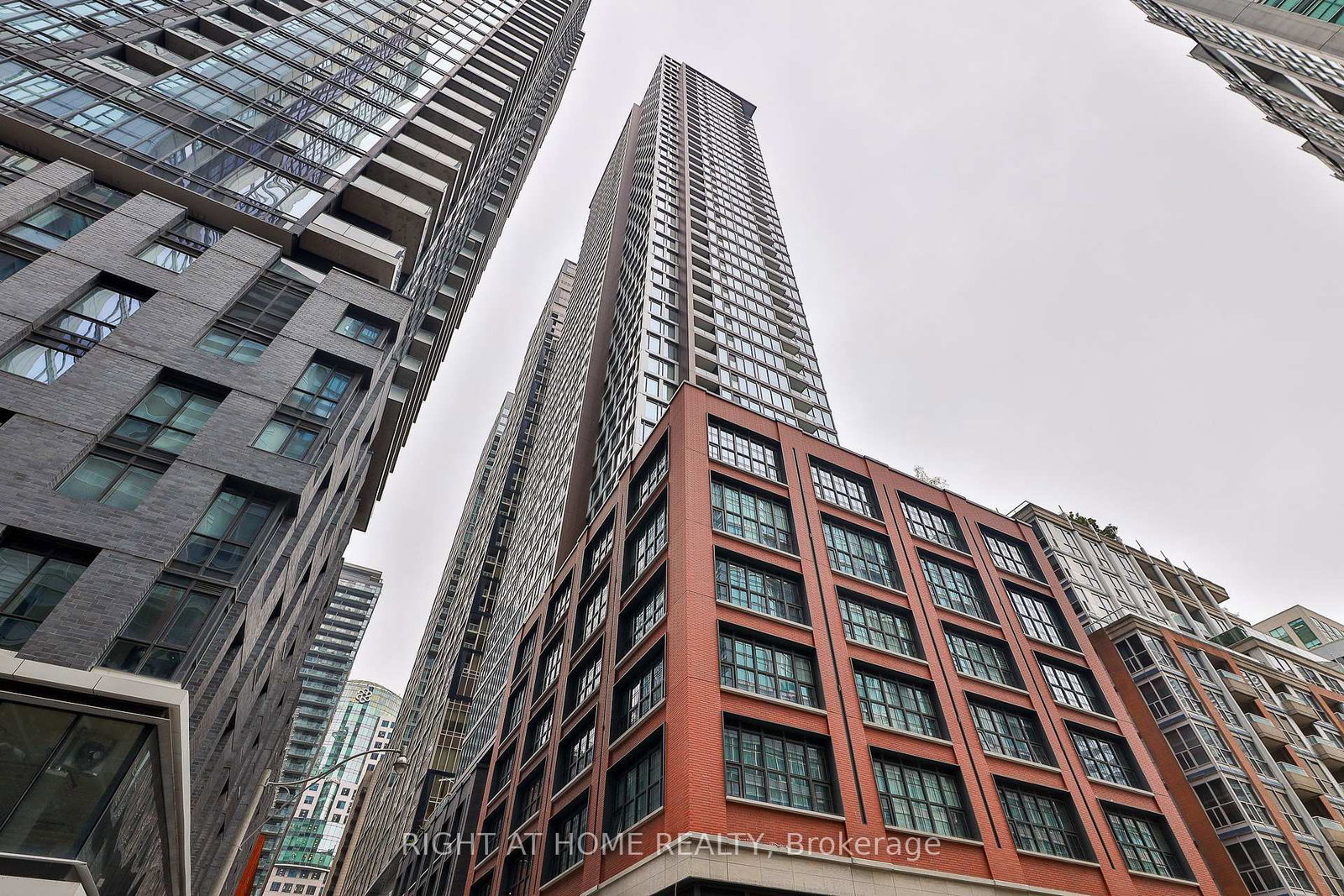 55-mercer-street-toronto-ontario-c12426895