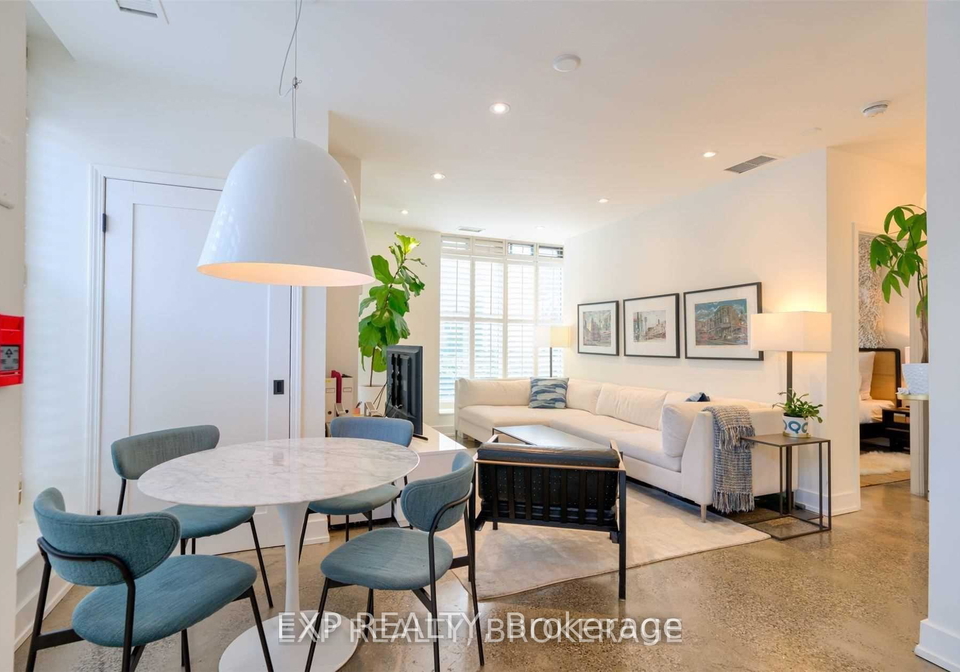 142-bathurst-street-toronto-ontario-c12427146