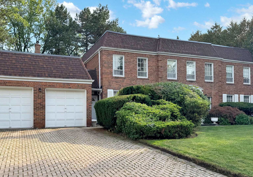 17-saintfield-avenue-north-york-ontario-c12427369
