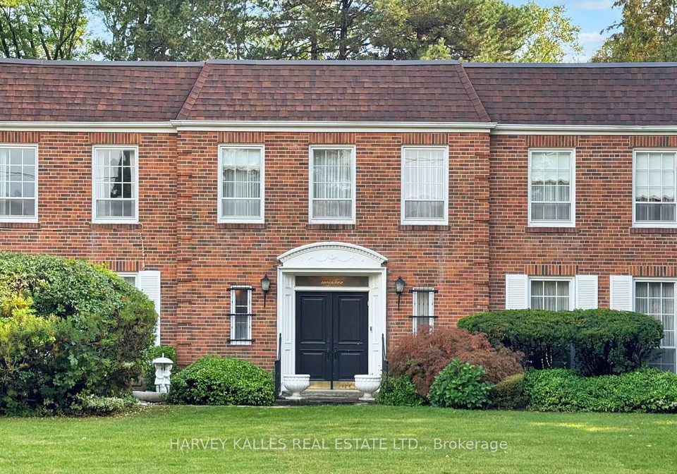 17-saintfield-avenue-north-york-ontario-c12427369