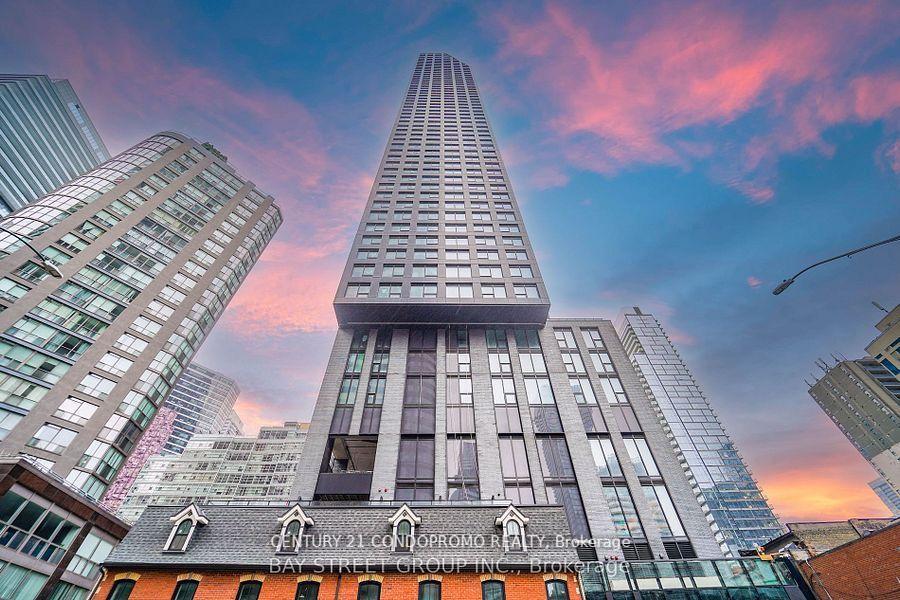 8-wellesley-street-w-toronto-ontario-c12427478