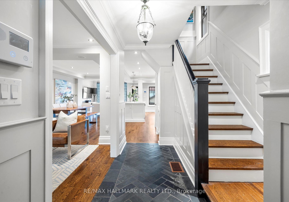 194-snowdon-avenue-toronto-ontario-c12427482