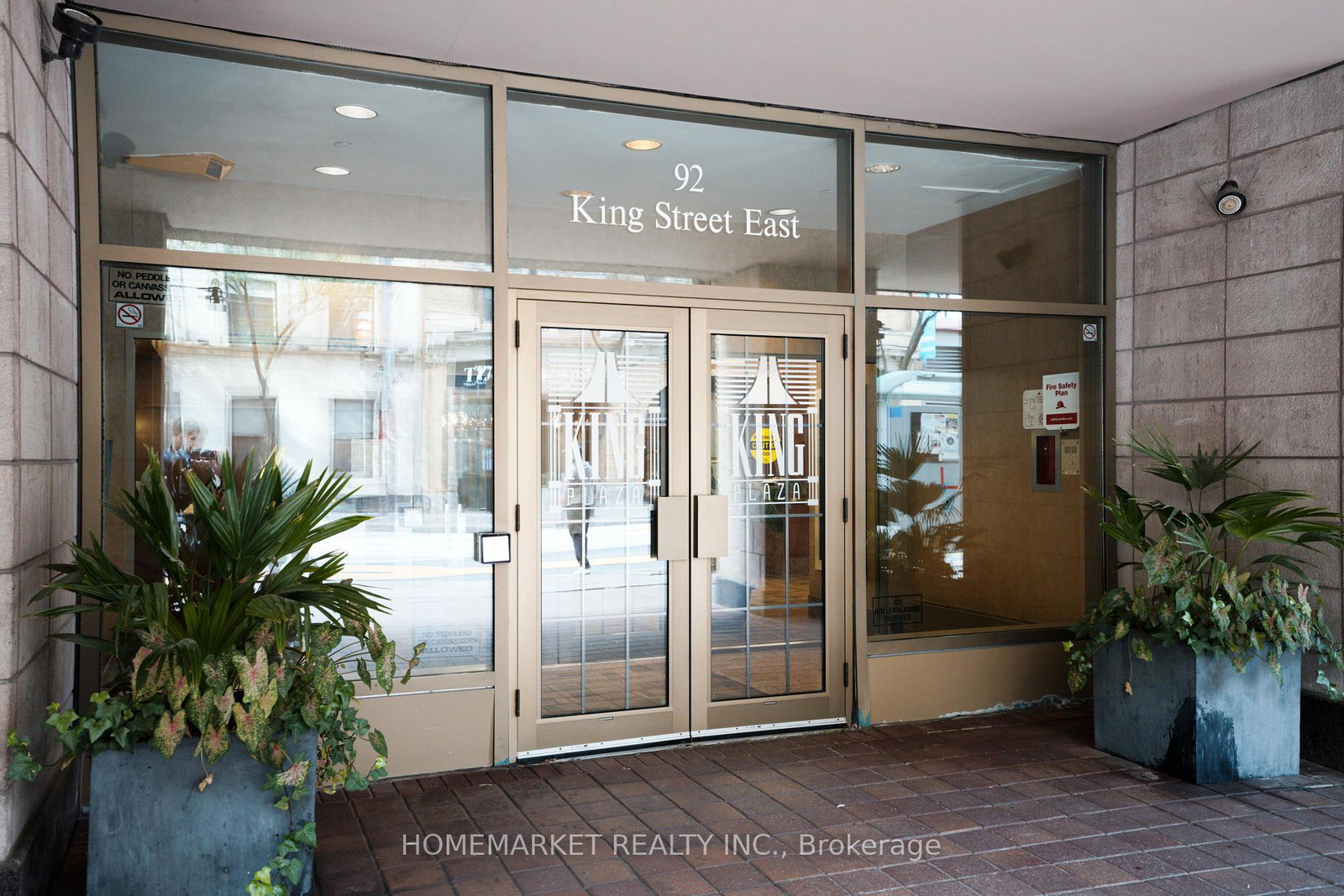 92-king-street-e-toronto-ontario-c12427820