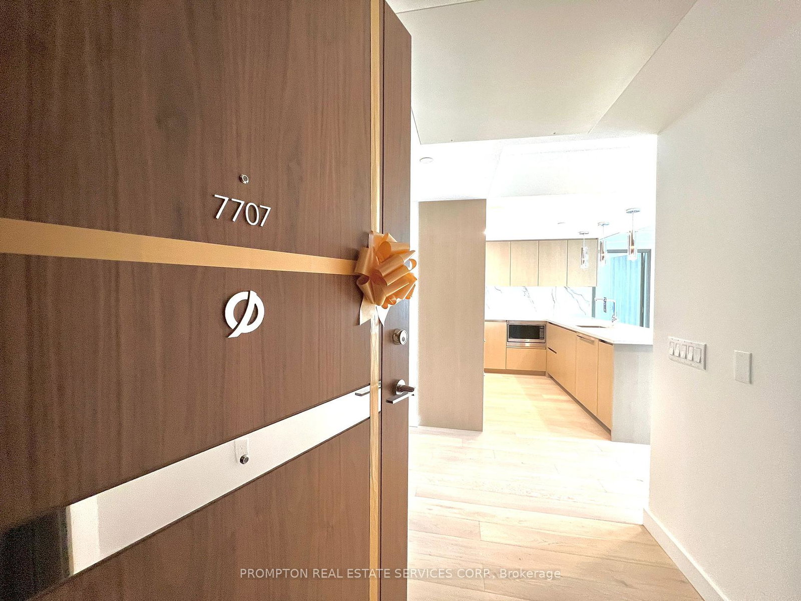 3-concord-cityplace-way-toronto-ontario-c12427828