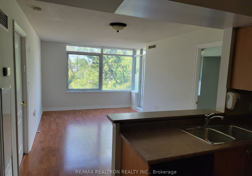 3830-bathurst-street-toronto-ontario-c12427860