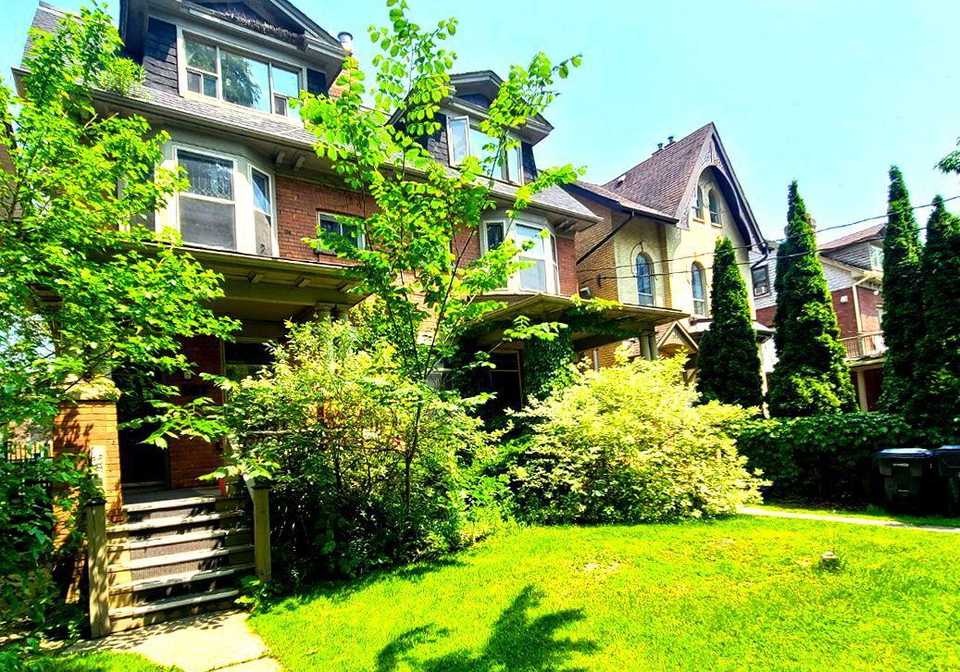 105-107-pembroke-street-toronto-ontario-c12428128