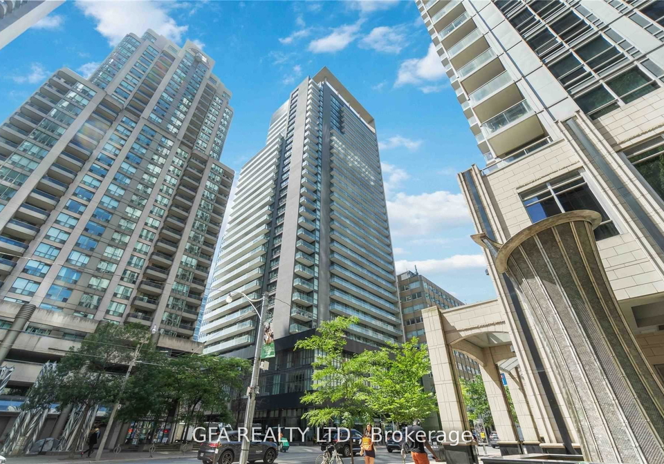 770-bay-street-toronto-ontario-c12428301