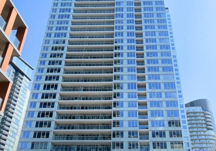 19-bathurst-street-toronto-ontario-c12428343