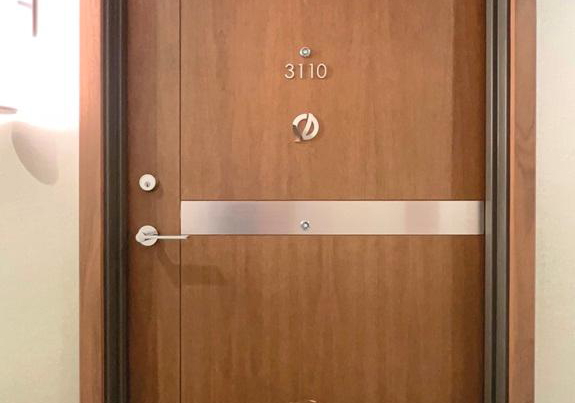 19-bathurst-street-toronto-ontario-c12428343