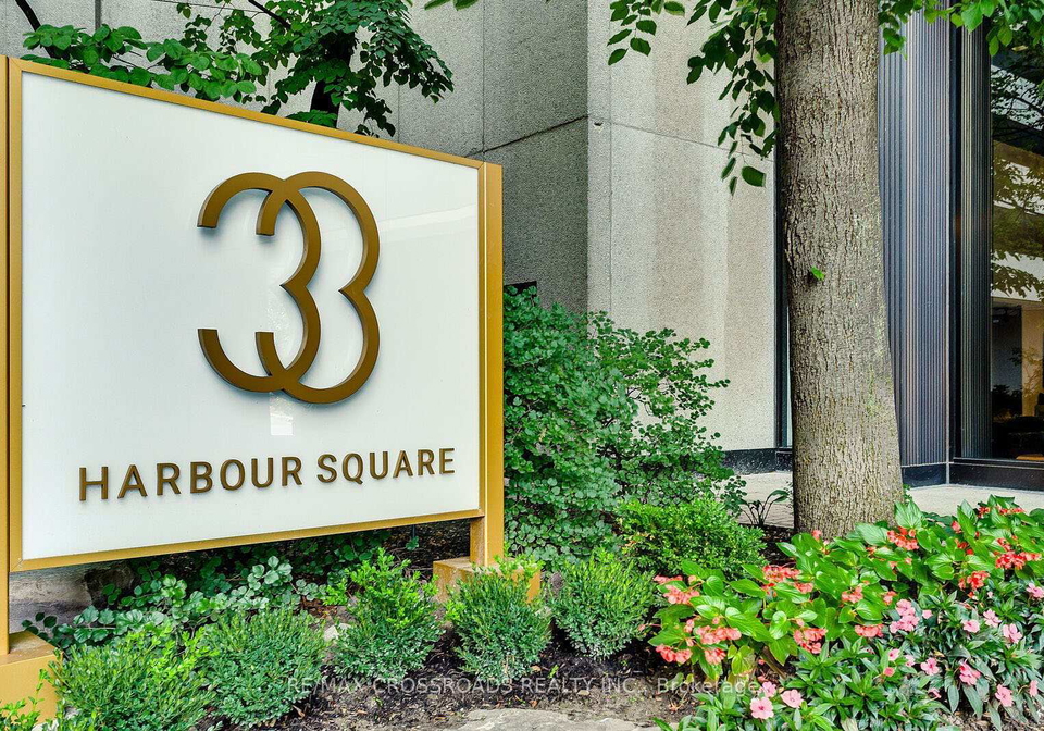 33-harbour-square-toronto-ontario-c12428482