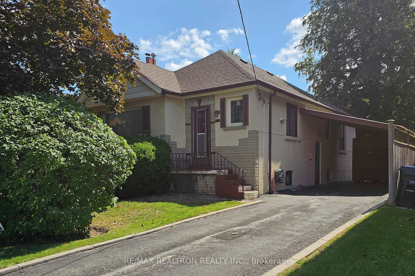 511-douglas-avenue-toronto-ontario-c12428536