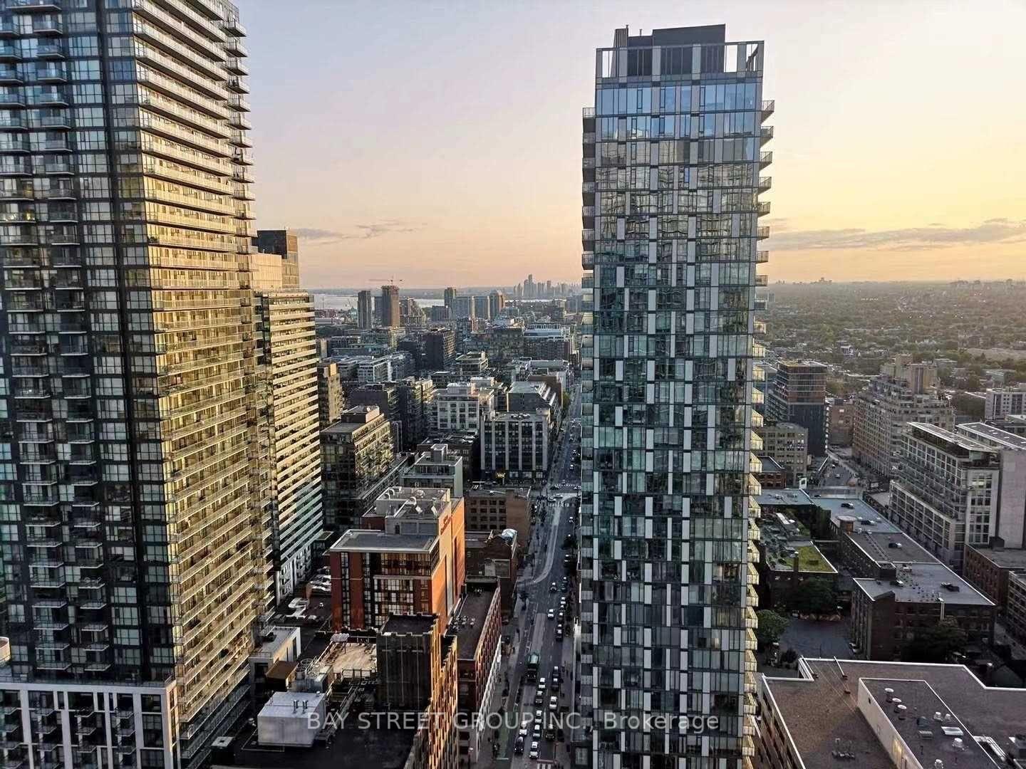 290-adelaide-street-w-toronto-ontario-c12428569