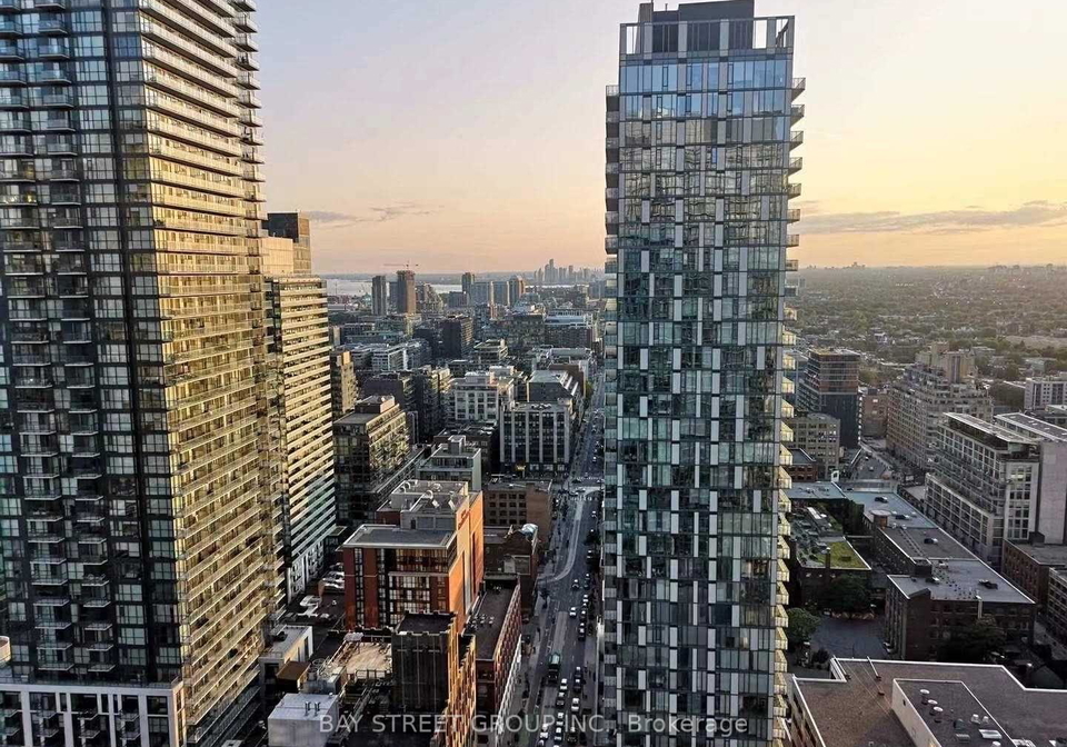 290-adelaide-street-w-toronto-ontario-c12428569