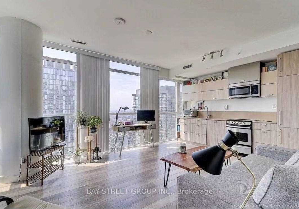 290-adelaide-street-w-toronto-ontario-c12428569