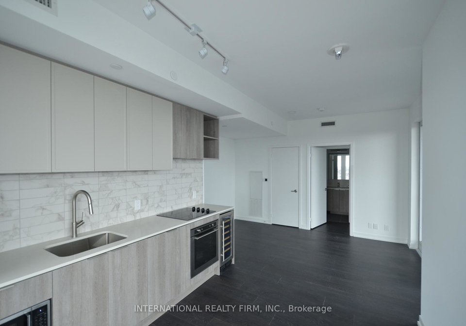 2020-bathurst-street-toronto-ontario-c12428633