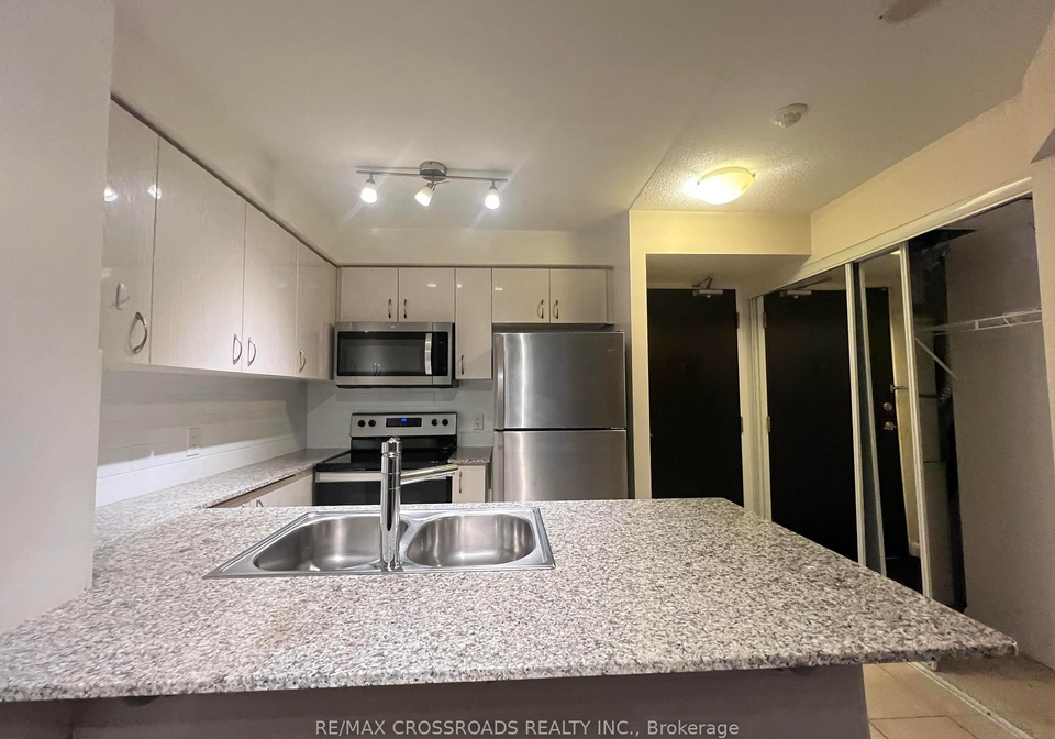 5791-yonge-street-north-york-ontario-c12428654