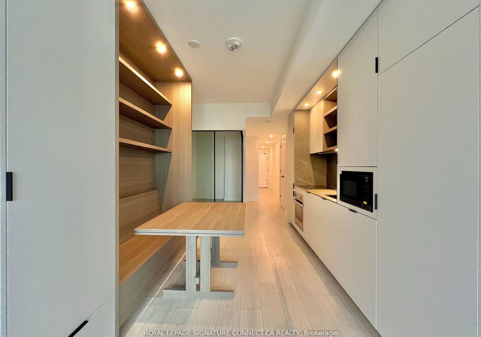 55-charles-street-e-toronto-ontario-c12428754