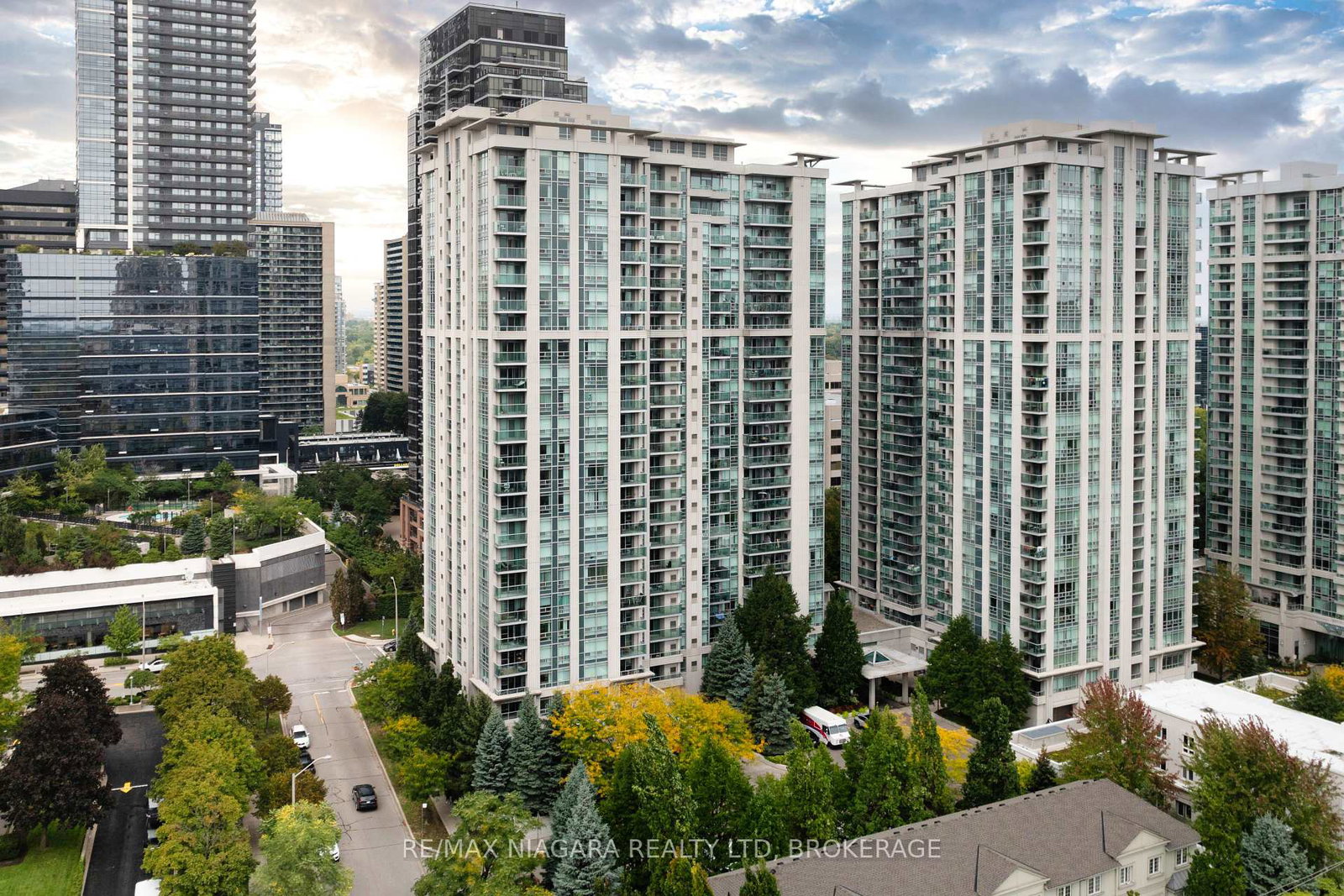 31-bales-avenue-north-york-ontario-c12428794
