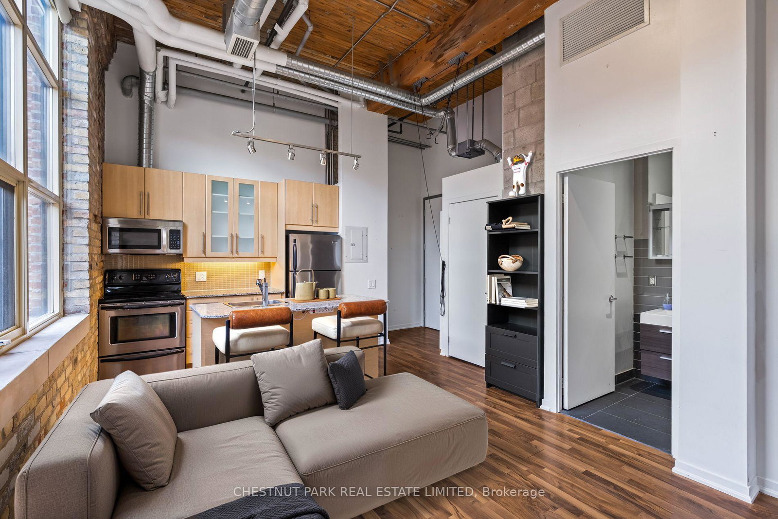 736-dundas-street-e-toronto-ontario-c12428981