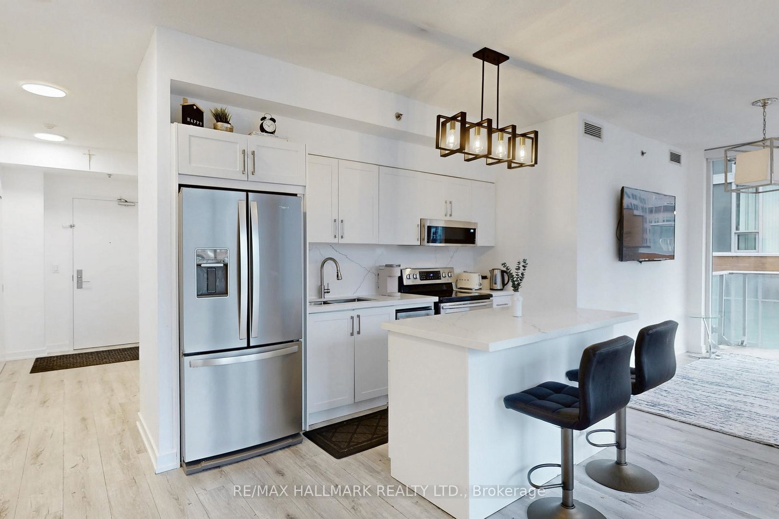 21-nelson-street-toronto-ontario-c12429345