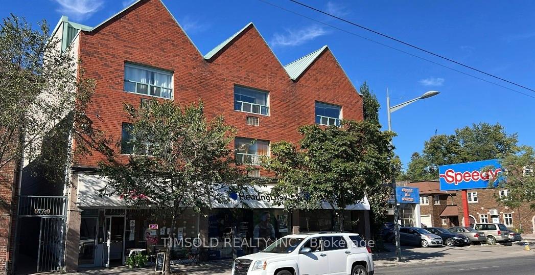 666-w-saint-clair-avenue-w-toronto-ontario-c12429363