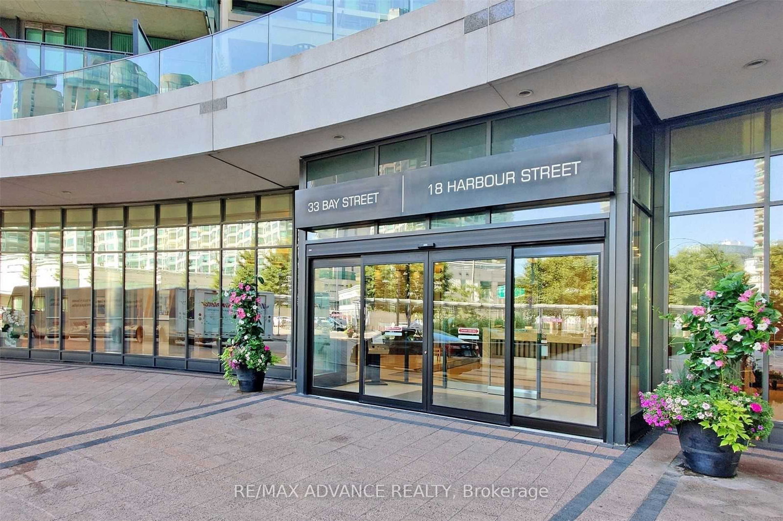 18-harbour-street-toronto-ontario-c12429372