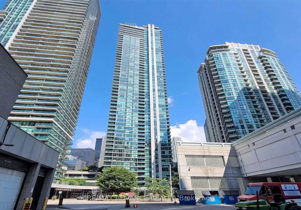 18-harbour-street-toronto-ontario-c12429372