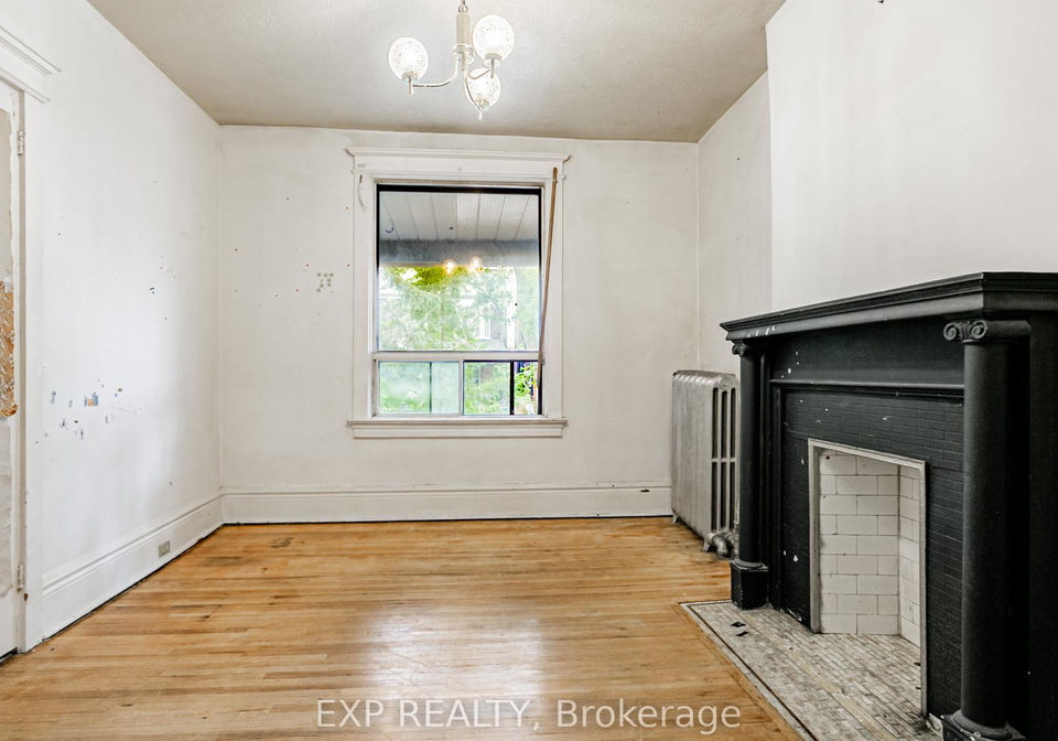 235-grace-street-toronto-ontario-c12429617